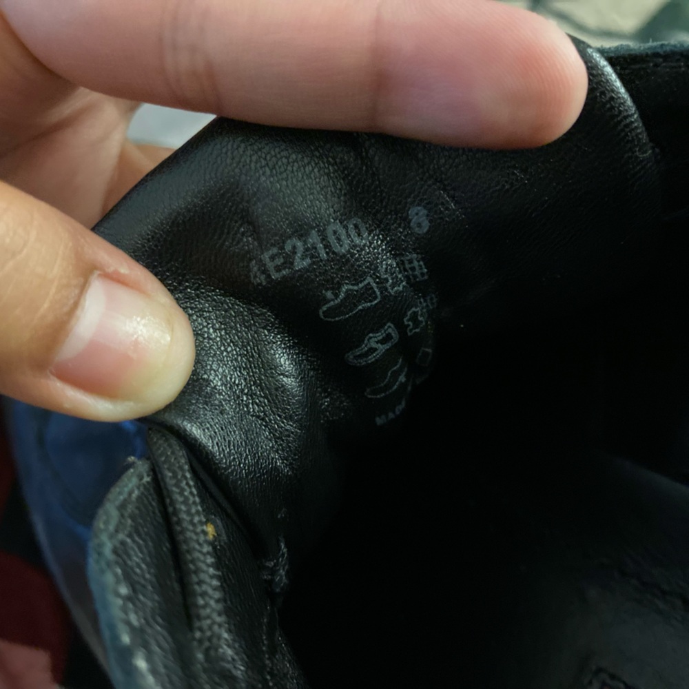 Prada Black Sneakers Sleek Minimalist Design - Picture 4 of 4